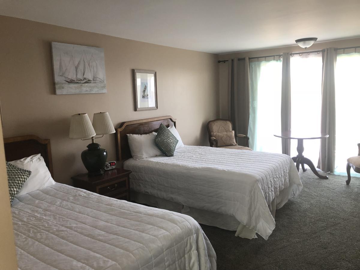 Sands Of Time Motor Inn & Harbor House 우즈 홀 외부 사진